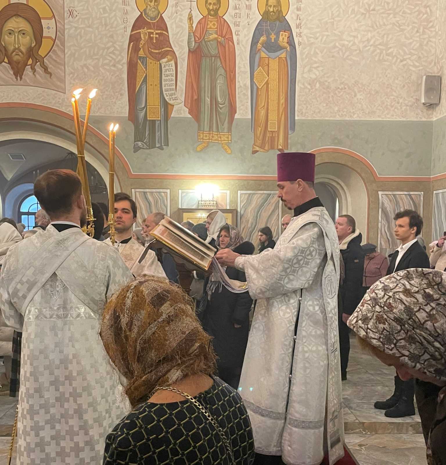Вторая Архиерейская молодежная Литургия на Новых территориях г. Москвы Вторая Архиерейская молодежная Литургия на Новых территориях г. Москвы