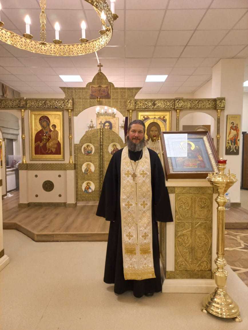 Первая литургия в храме Архангела Михаила при 27 ОМСБр пос.Мосрентген Первая литургия в храме Архангела Михаила при 27 ОМСБр пос.Мосрентген