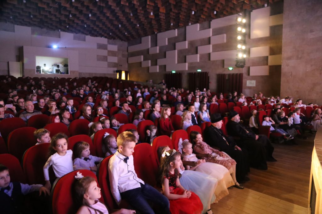 Рождественский концерт воскресной школы в ДК «Коммунарка» Рождественский концерт воскресной школы в ДК «Коммунарка»