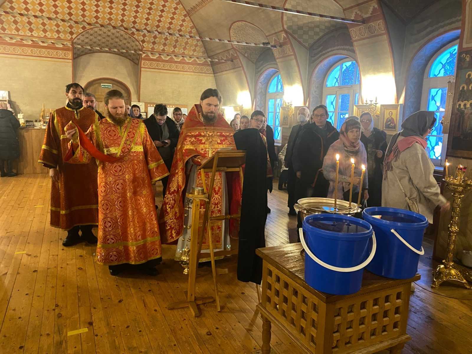 Престольный праздник в храме святых Новомучеников и Исповедников Российских в Коммунарке