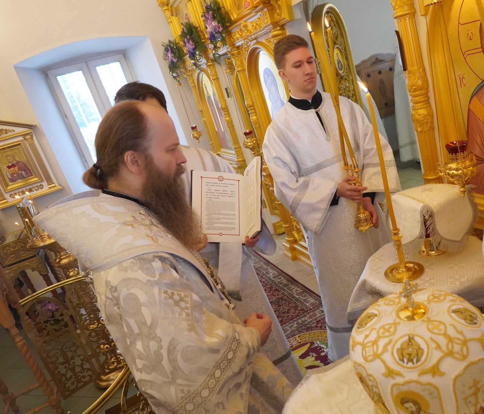 Великое освящение храма Вознесения Господня в Сатино-Русском г. Москвы Великое освящение храма Вознесения Господня в Сатино-Русском г. Москвы